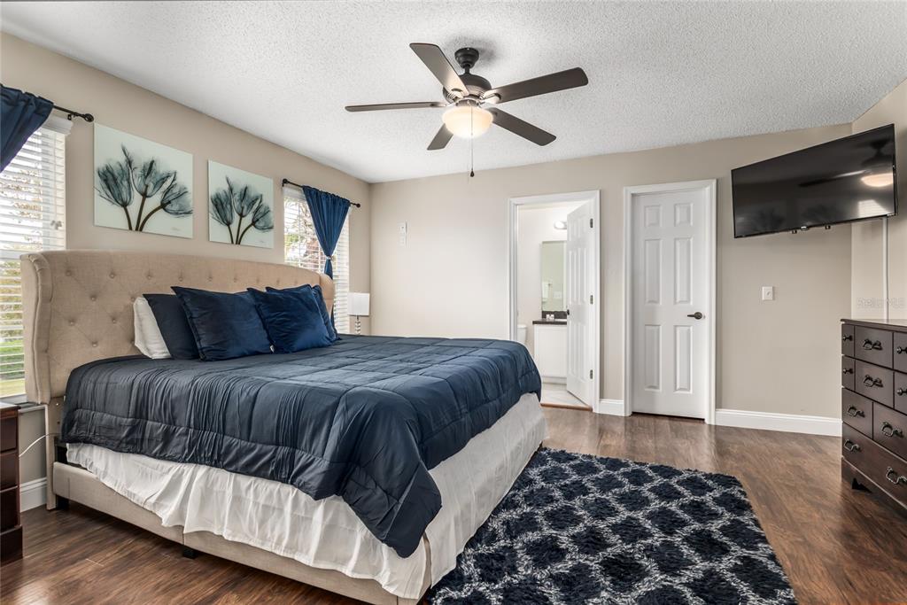 Slide show image of the Orlando Florida Home for Sale 20