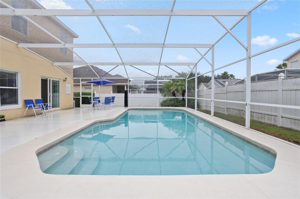 Slide show image of the Orlando Florida Home for Sale 37