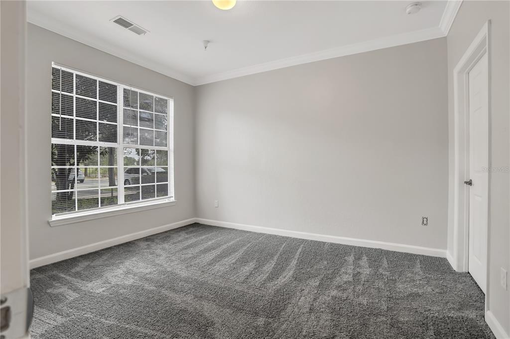 Slide show image of the Orlando Florida Home for Sale 16