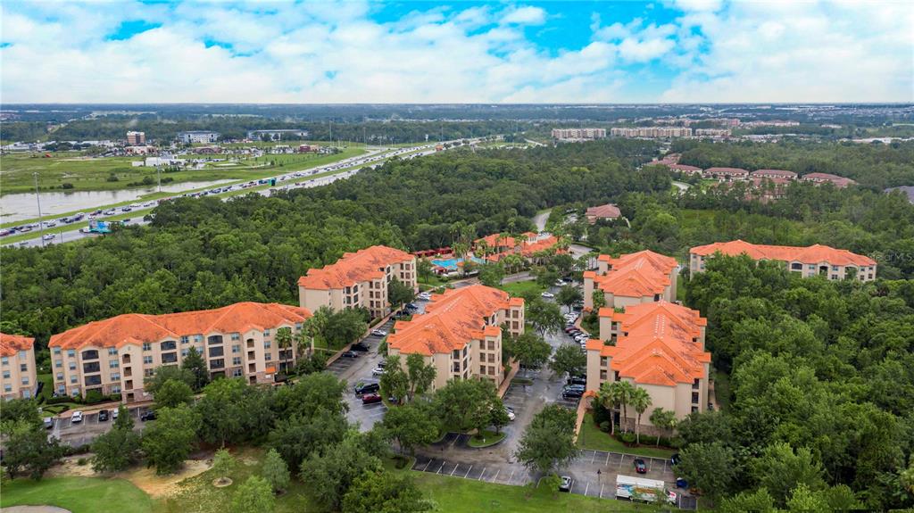 Slide show image of the Orlando Florida Home for Sale 35