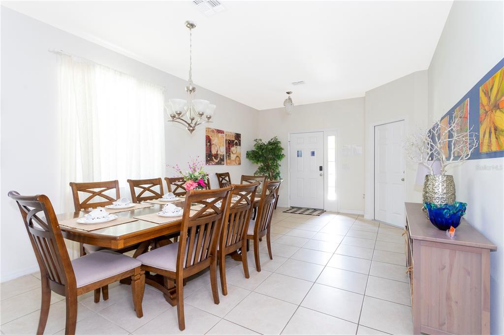 Slide show image of the Orlando Florida Home for Sale 03