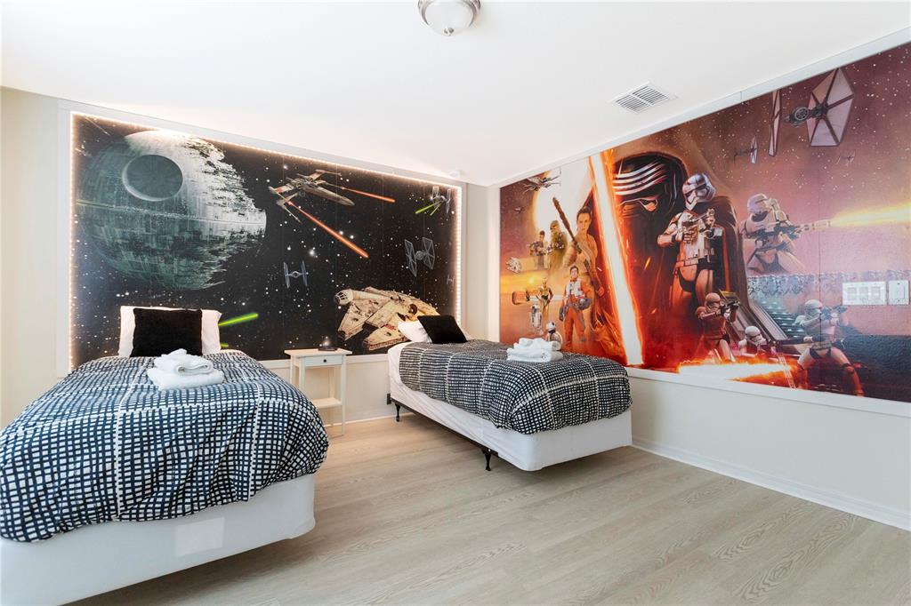 Slide show image of the Orlando Florida Home for Sale 24