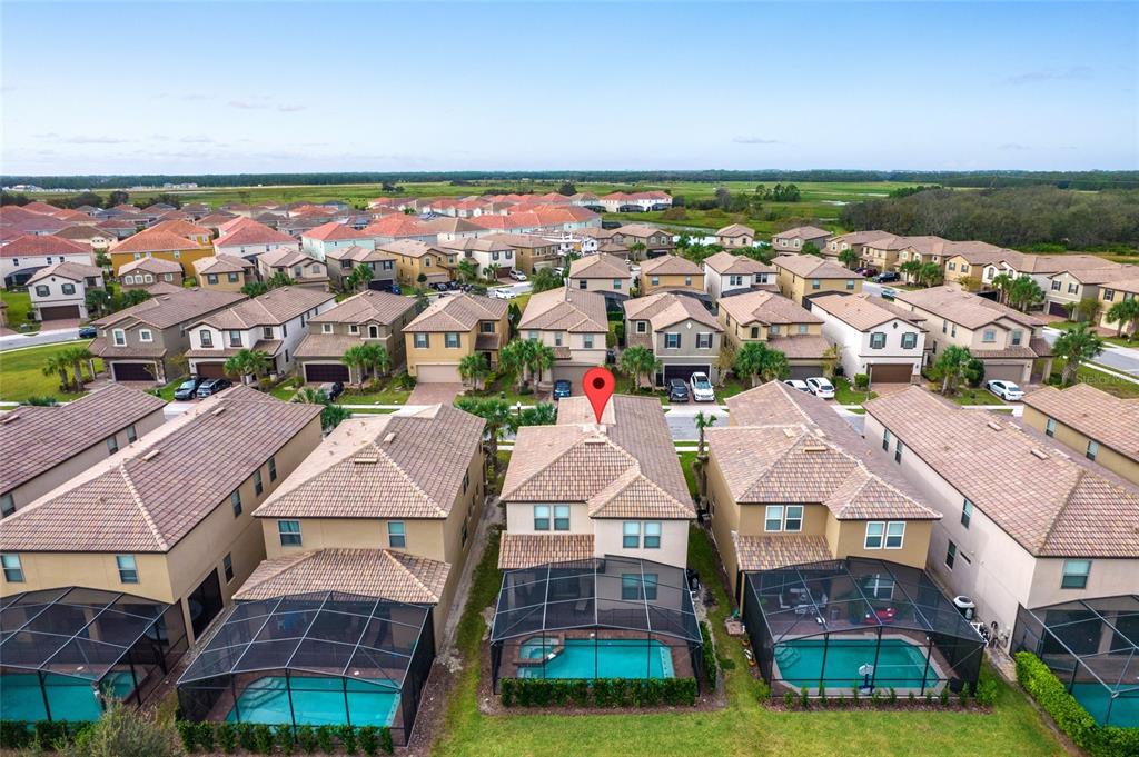 Slide show image of the Orlando Florida Home for Sale 41