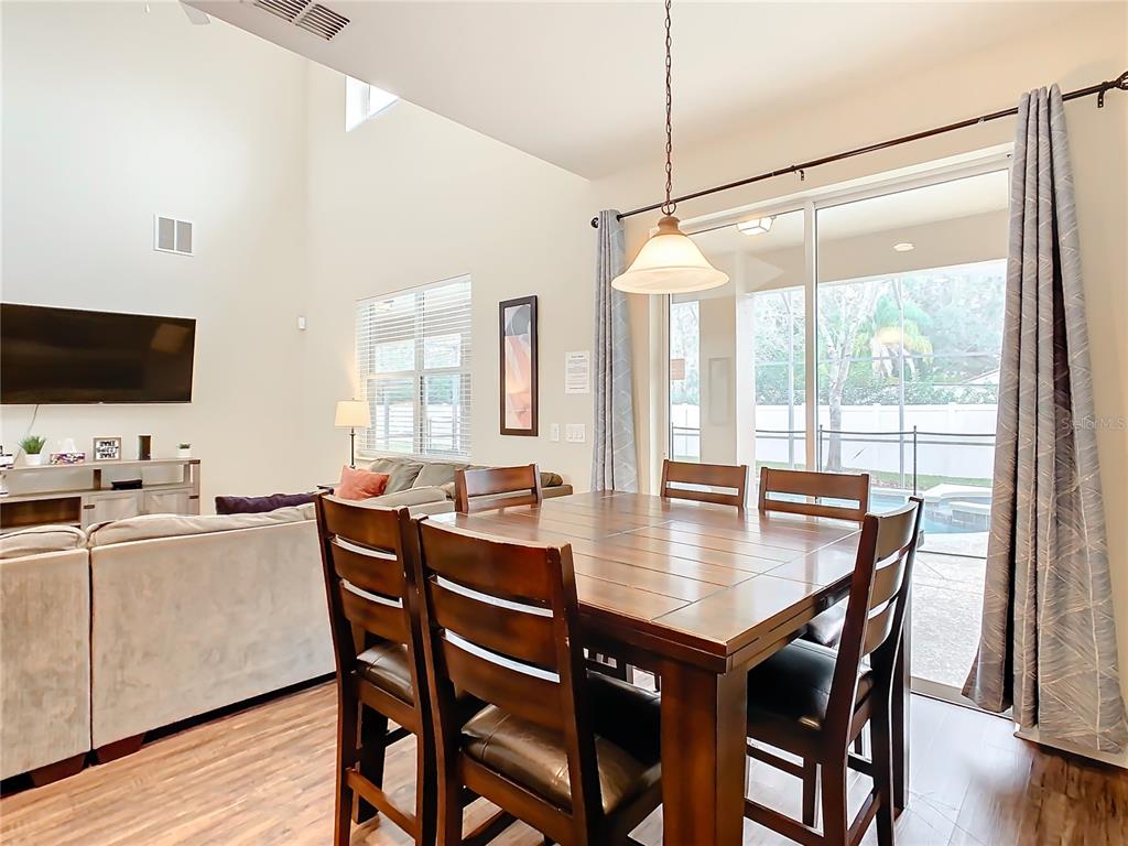 Slide show image of the Orlando Florida Home for Sale 21