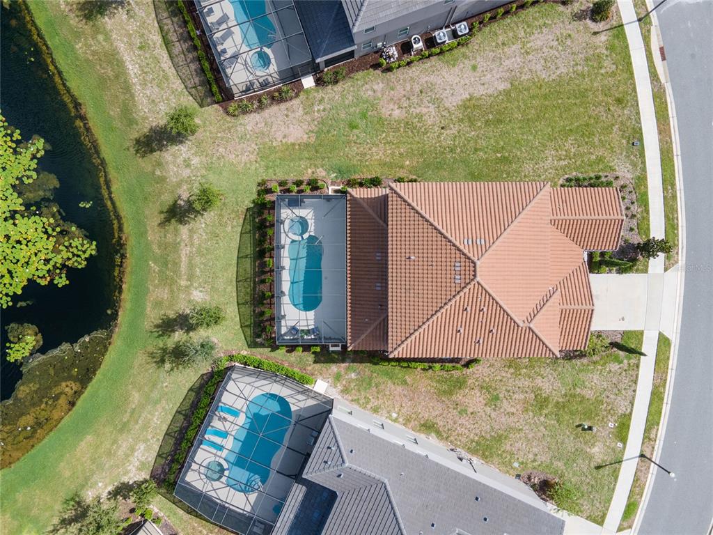 Slide show image of the Orlando Florida Home for Sale 49