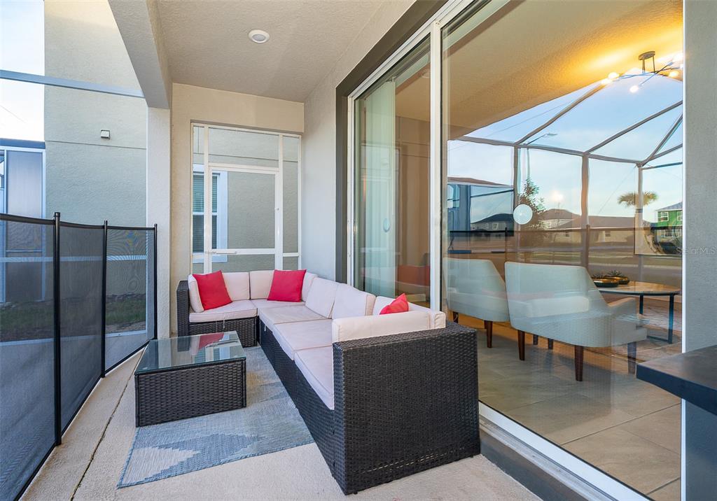 Slide show image of the Orlando Florida Home for Sale 16