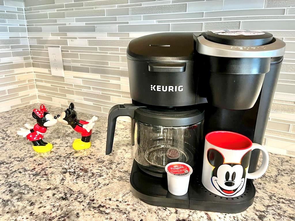 Slide show image of the Orlando Florida Home for Sale 09