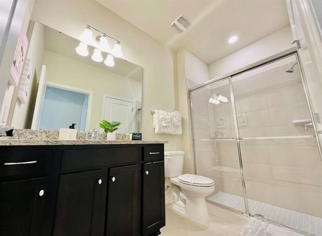 Slide show image of the Orlando Florida Home for Sale 24