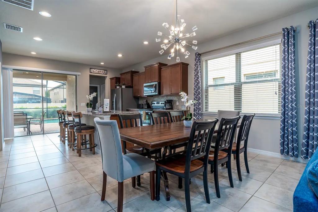 Slide show image of the Orlando Florida Home for Sale 14