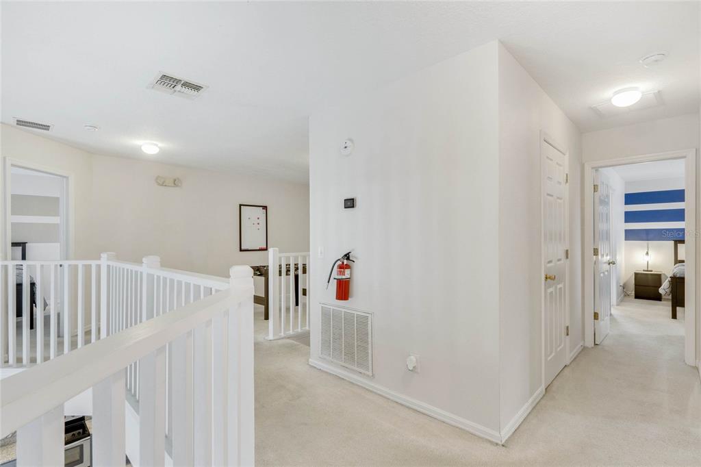 Slide show image of the Orlando Florida Home for Sale 19