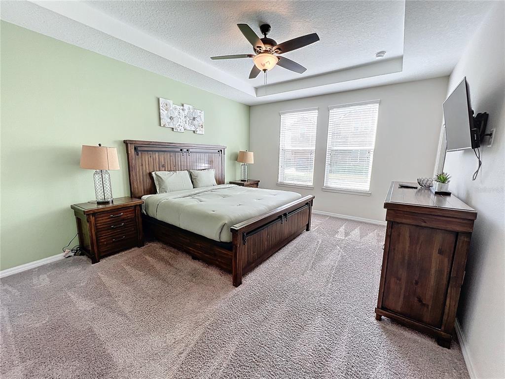 Slide show image of the Orlando Florida Home for Sale 09