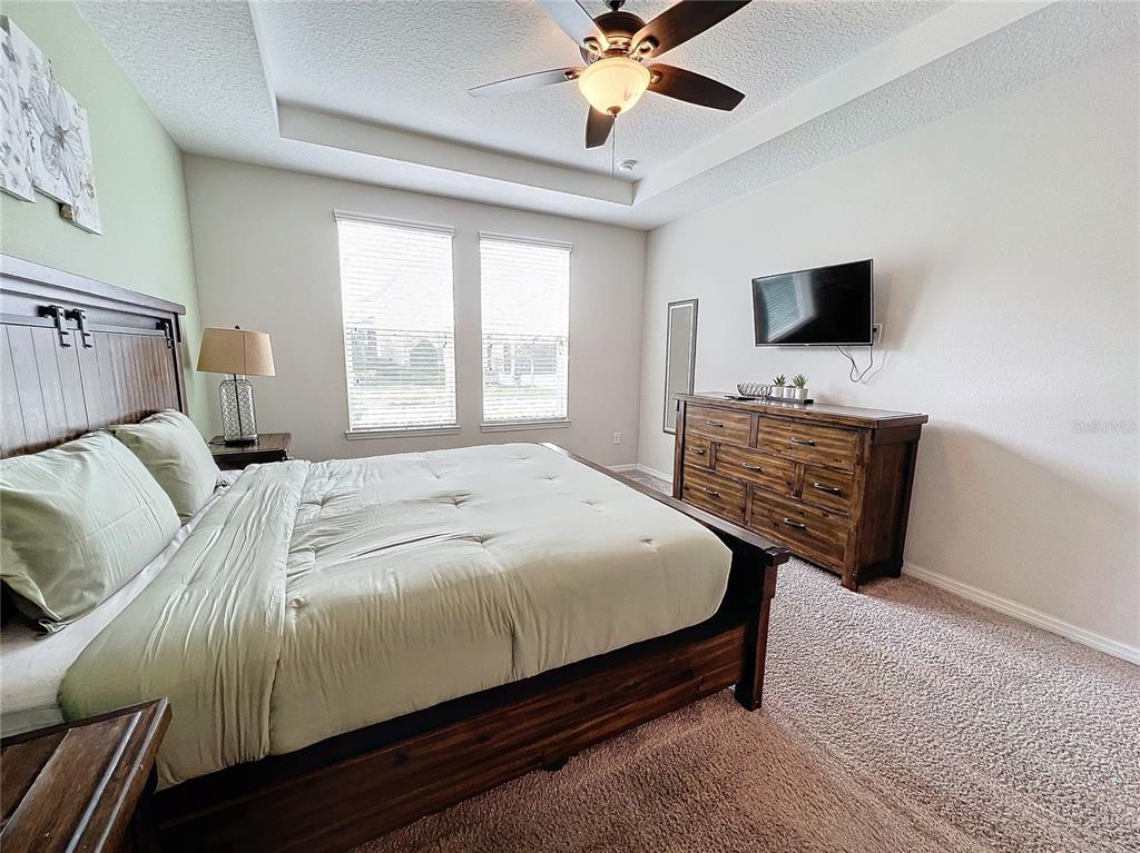 Slide show image of the Orlando Florida Home for Sale 11