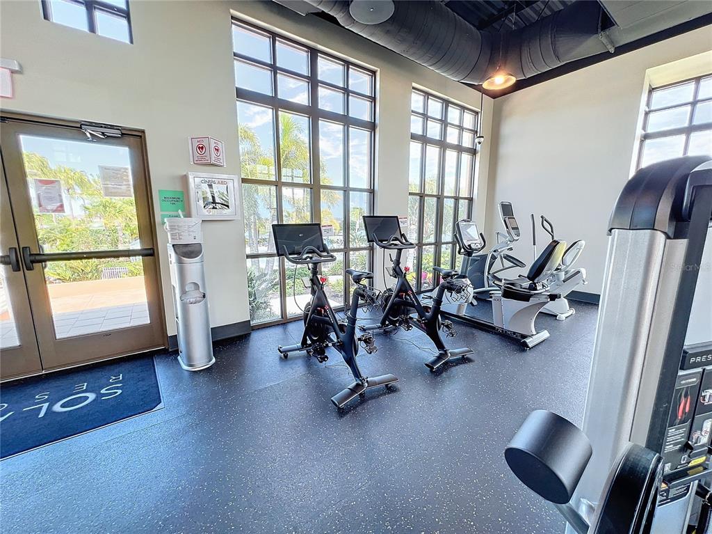 Slide show image of the Orlando Florida Home for Sale 46