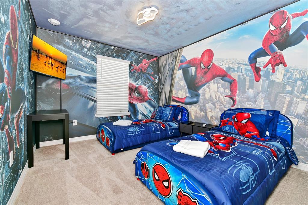 Slide show image of the Orlando Florida Home for Sale 29