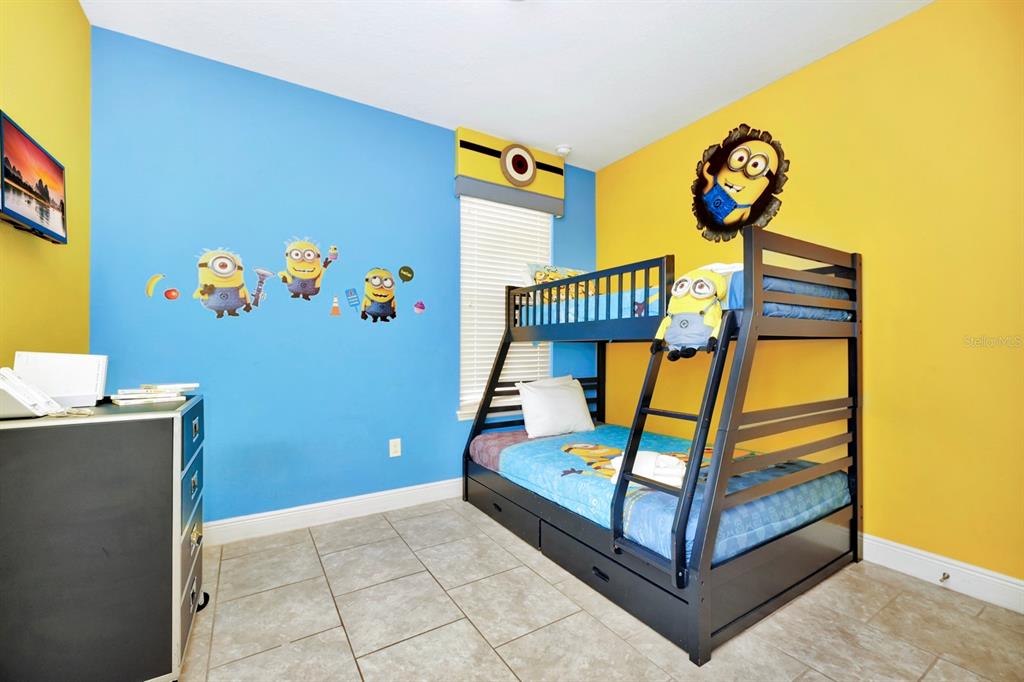 Slide show image of the Orlando Florida Home for Sale 21