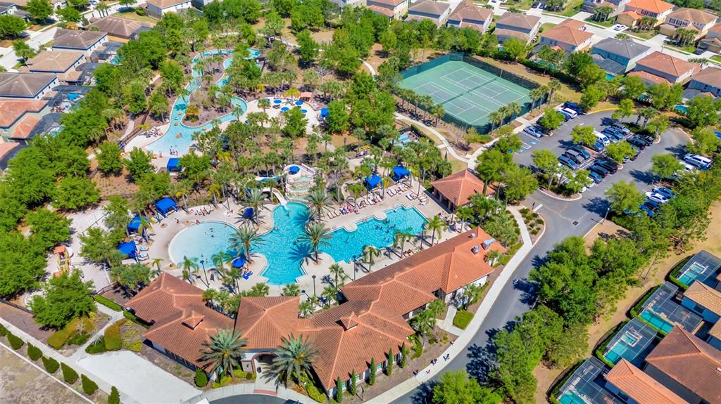 Slide show image of the Orlando Florida Home for Sale 43