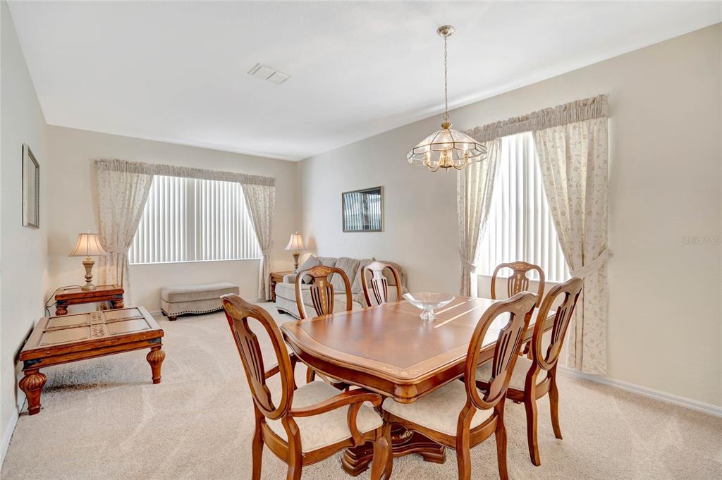 Slide show image of the Orlando Florida Home for Sale 03