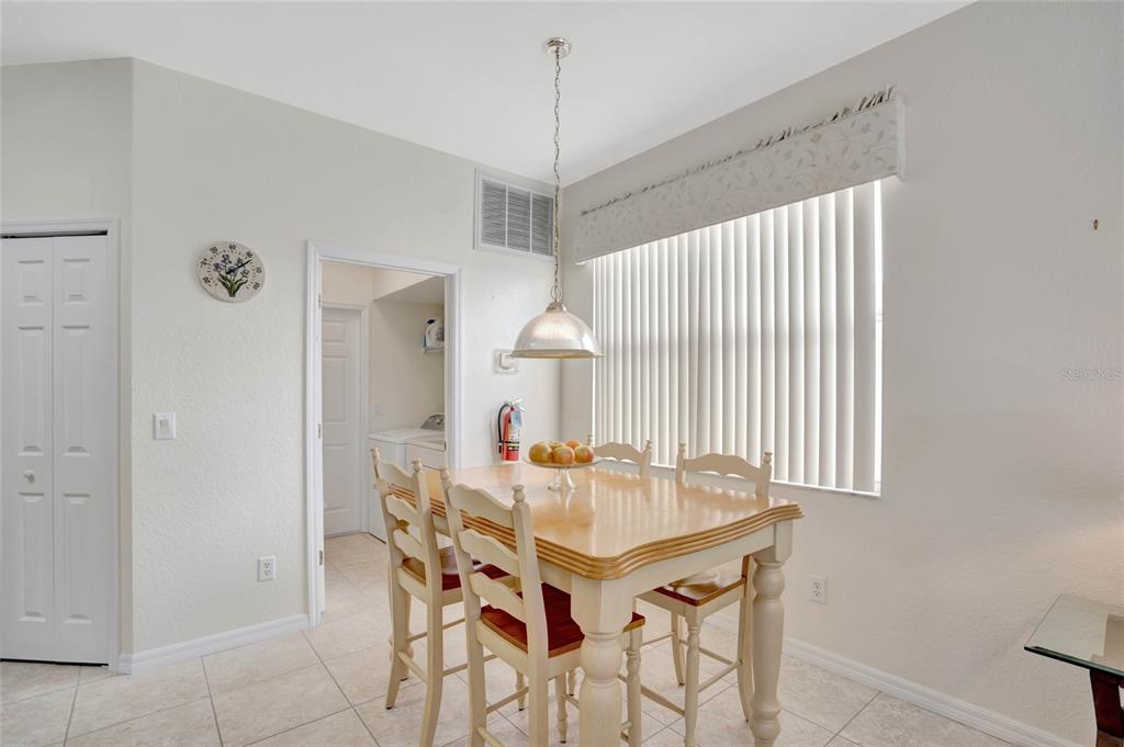 Slide show image of the Orlando Florida Home for Sale 09