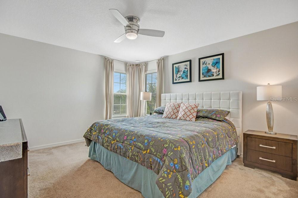 Slide show image of the Orlando Florida Home for Sale 26