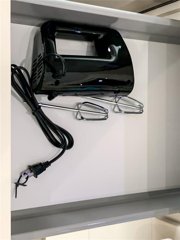 Slide show image of the Orlando Florida Home for Sale 36