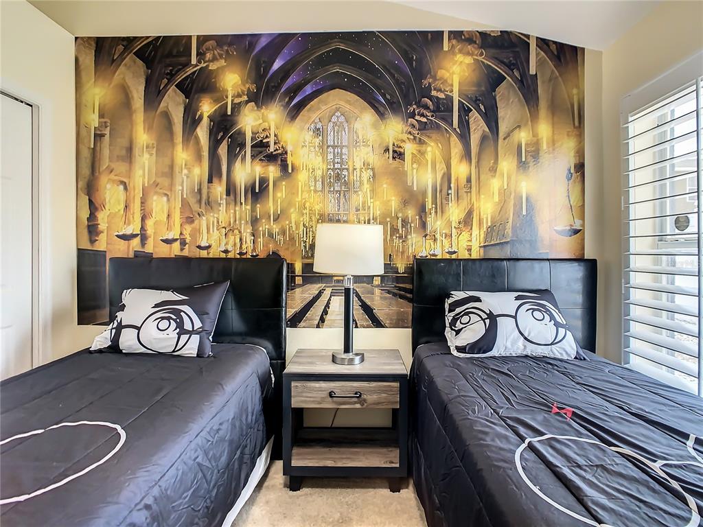 Slide show image of the Orlando Florida Home for Sale 54