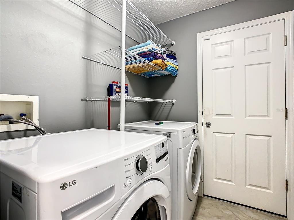 Slide show image of the Orlando Florida Home for Sale 60