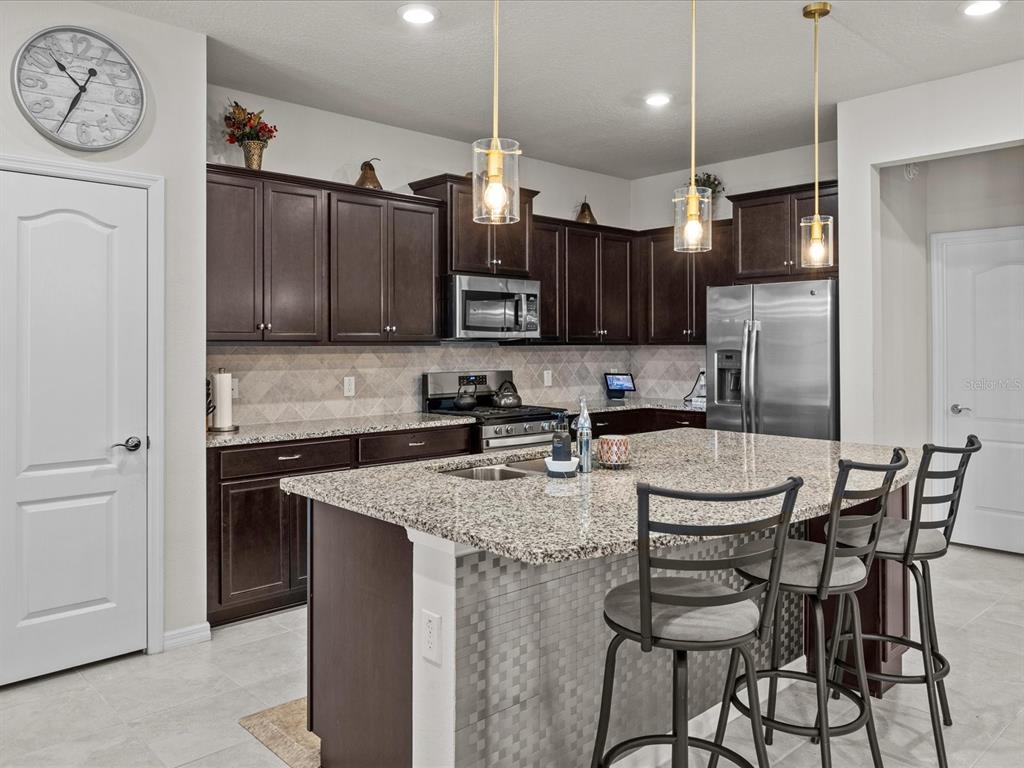 Slide show image of the Orlando Florida Home for Sale 10