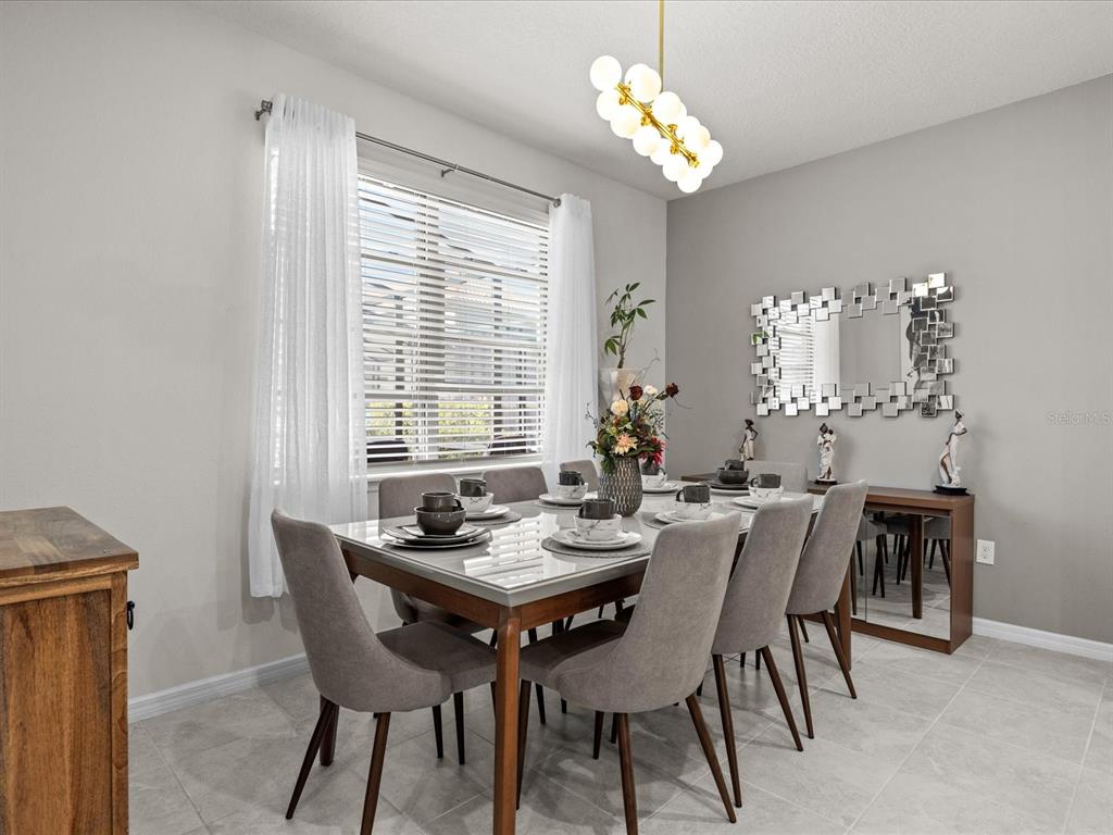 Slide show image of the Orlando Florida Home for Sale 12