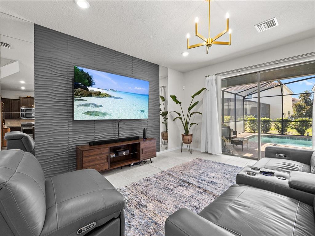 Slide show image of the Orlando Florida Home for Sale 07