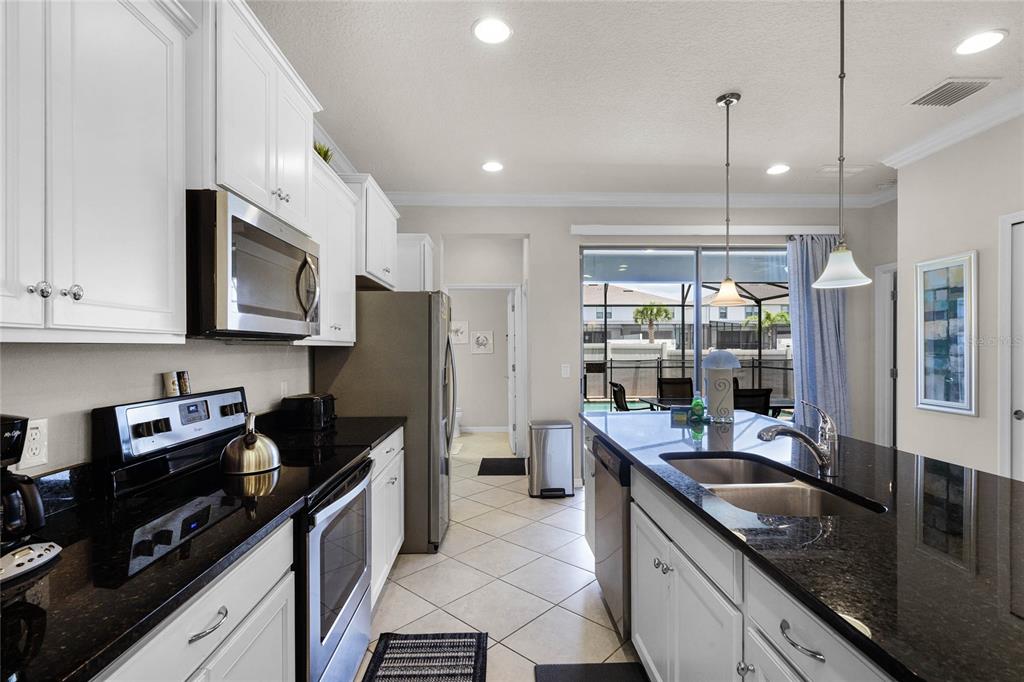 Slide show image of the Orlando Florida Home for Sale 05