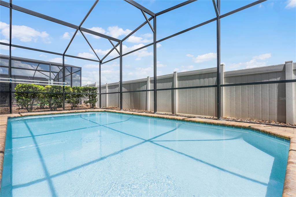 Slide show image of the Orlando Florida Home for Sale 30