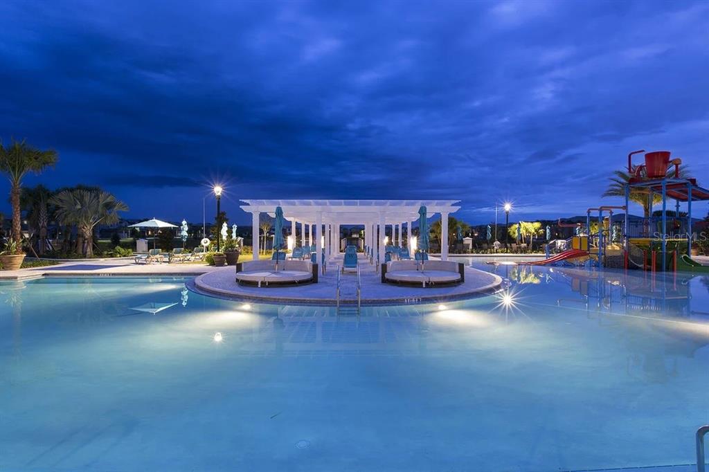 Slide show image of the Orlando Florida Home for Sale 54