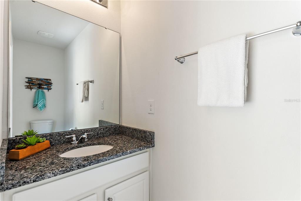 Slide show image of the Orlando Florida Home for Sale 29