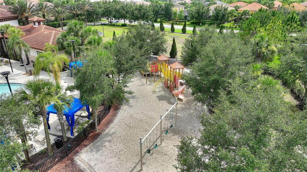 Slide show image of the Orlando Florida Home for Sale 56