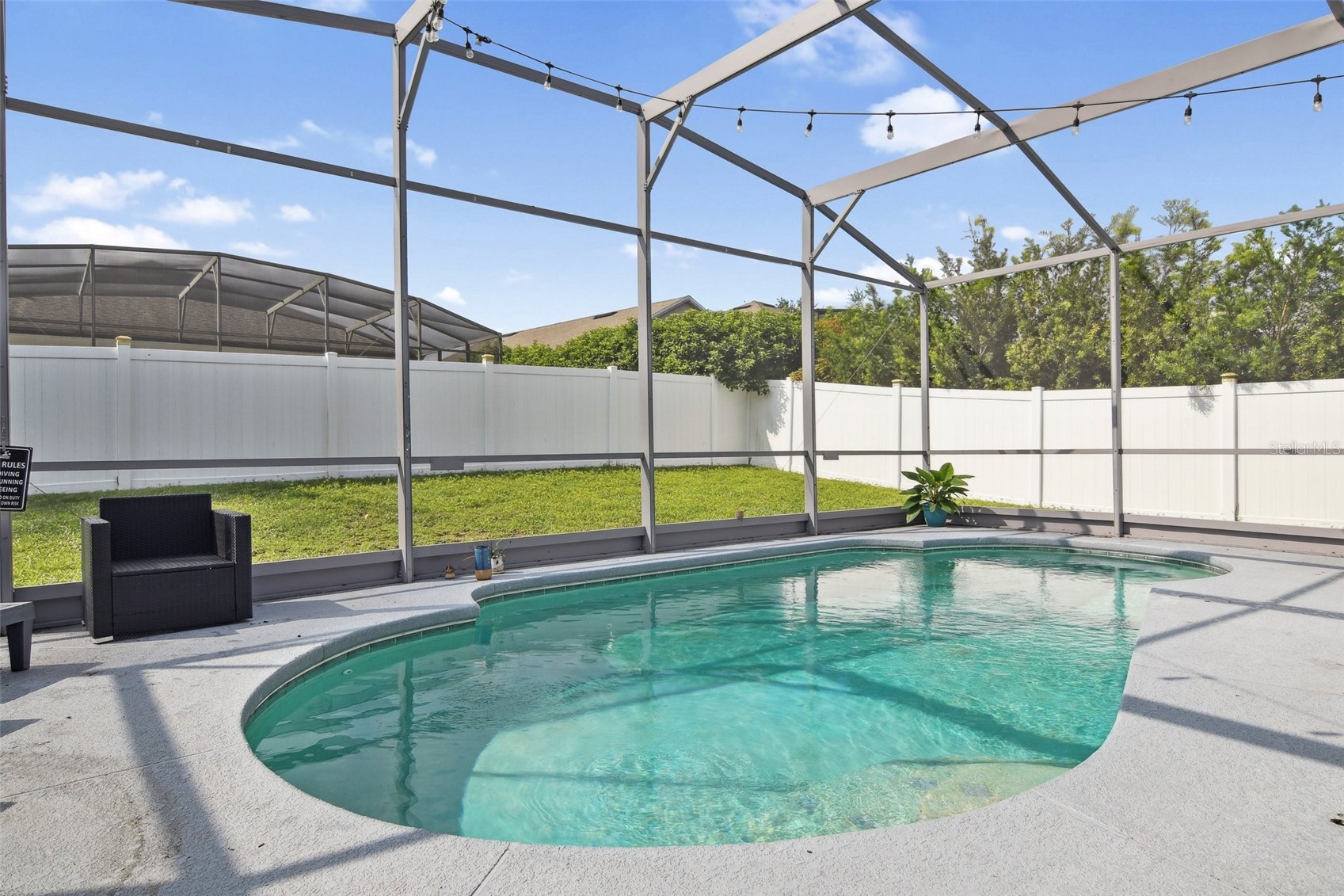 Slide show image of the Orlando Florida Home for Sale 18