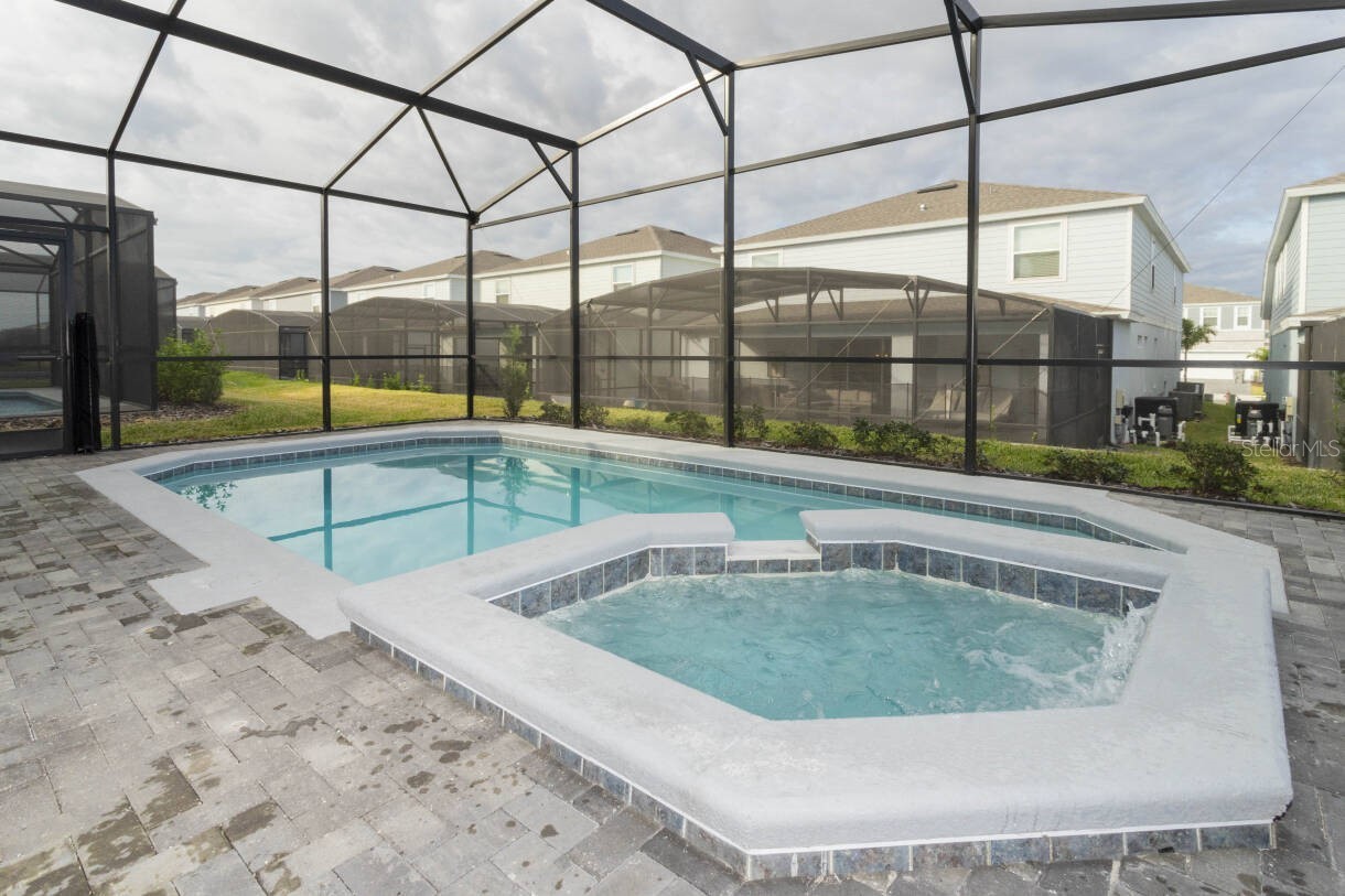 Slide show image of the Orlando Florida Home for Sale 62