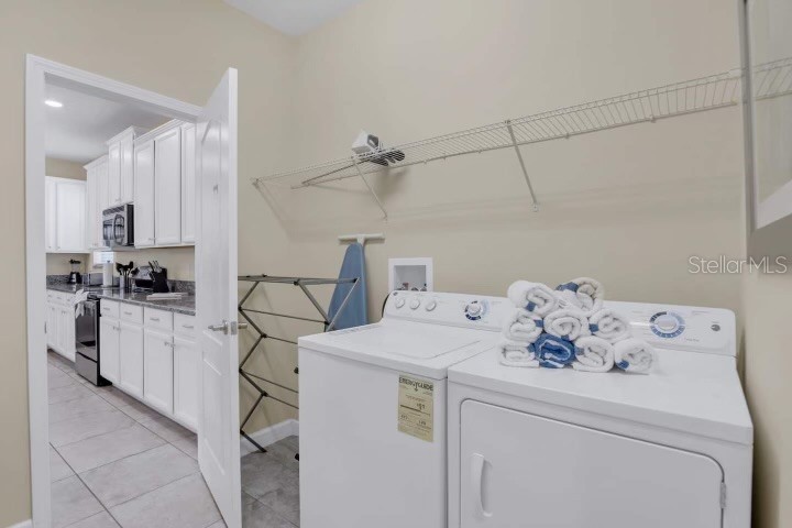 Slide show image of the Orlando Florida Home for Sale 11