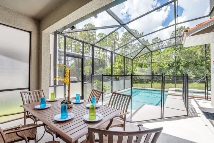 Slide show image of the Orlando Florida Home for Sale 20