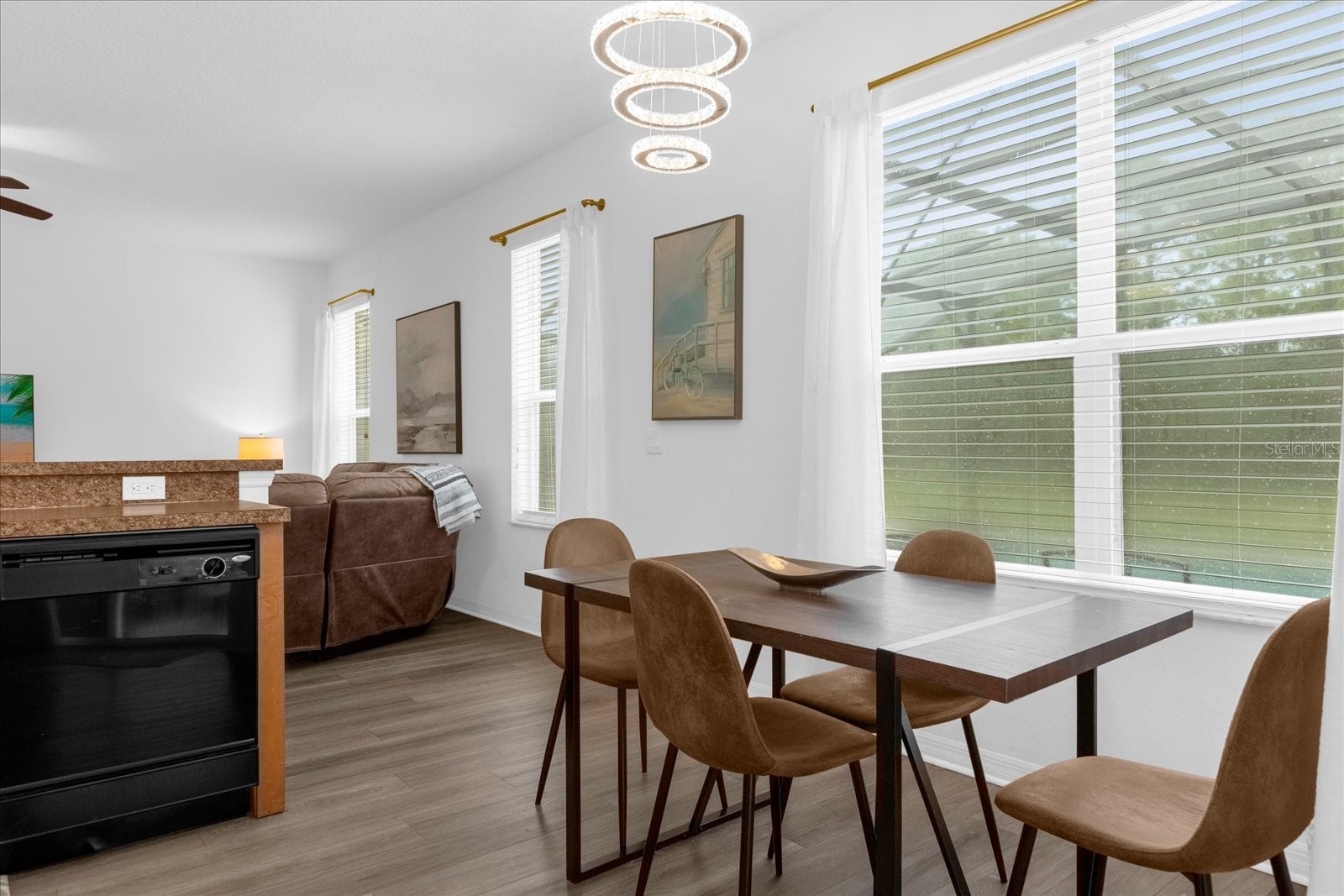 Slide show image of the Orlando Florida Home for Sale 14