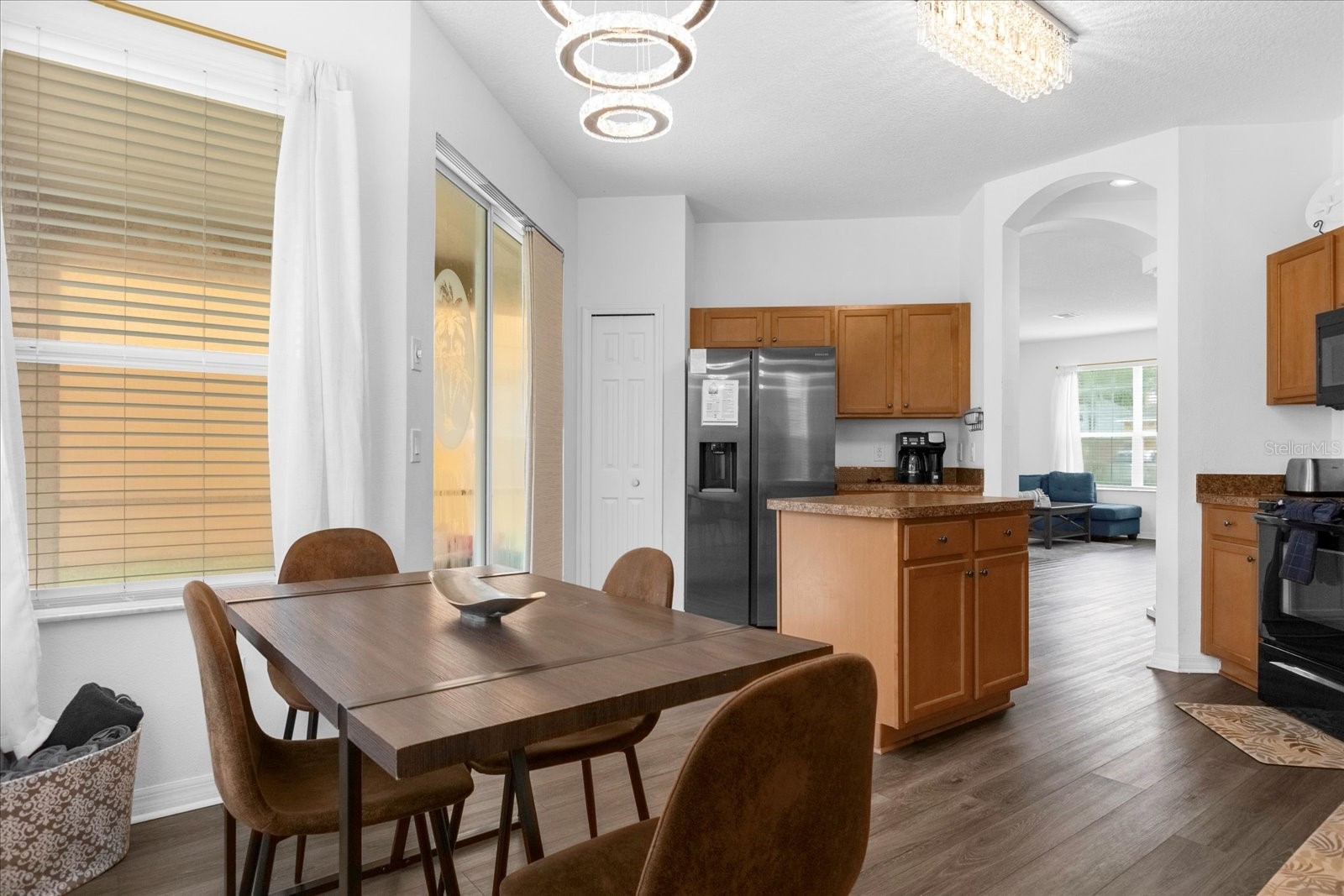 Slide show image of the Orlando Florida Home for Sale 15