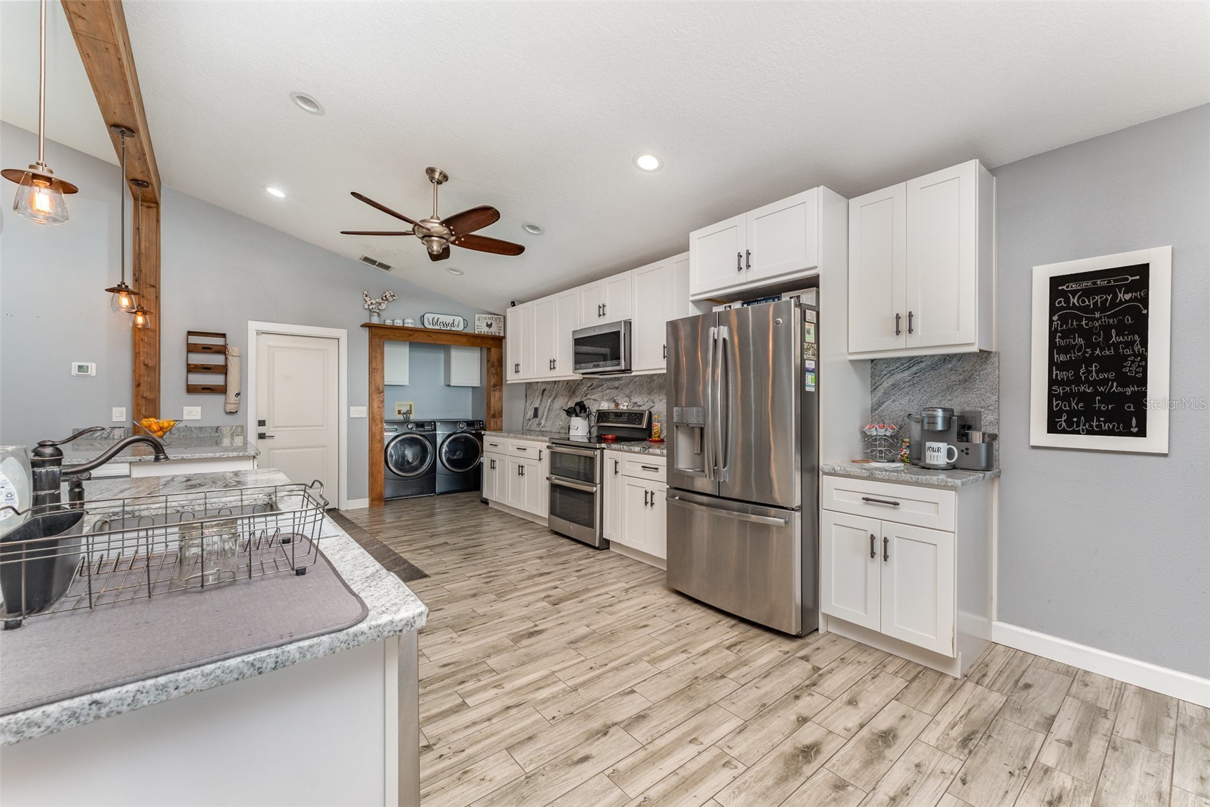 Slide show image of the Orlando Florida Home for Sale 09