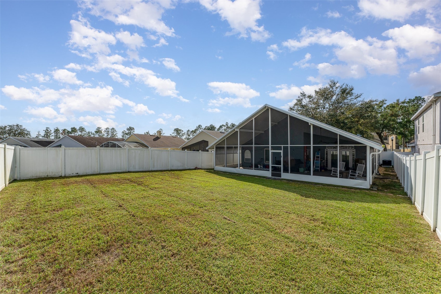 Slide show image of the Orlando Florida Home for Sale 26