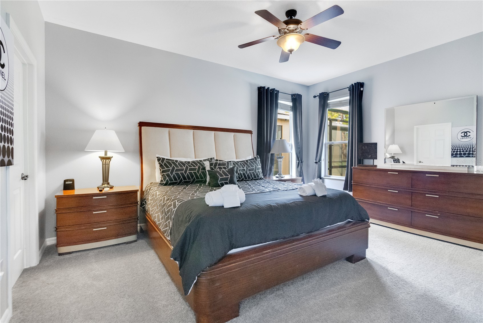 Slide show image of the Orlando Florida Home for Sale 16