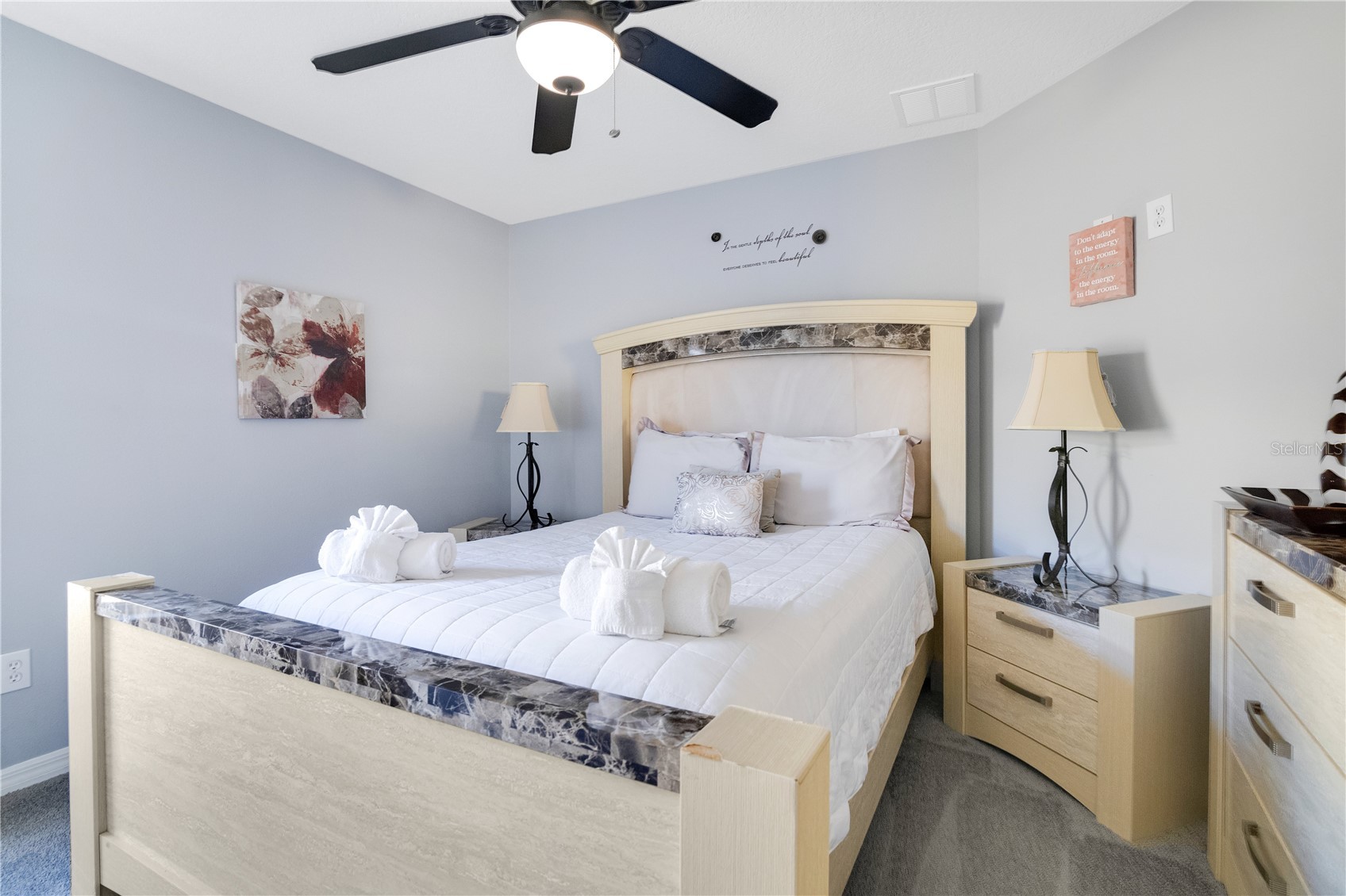 Slide show image of the Orlando Florida Home for Sale 21