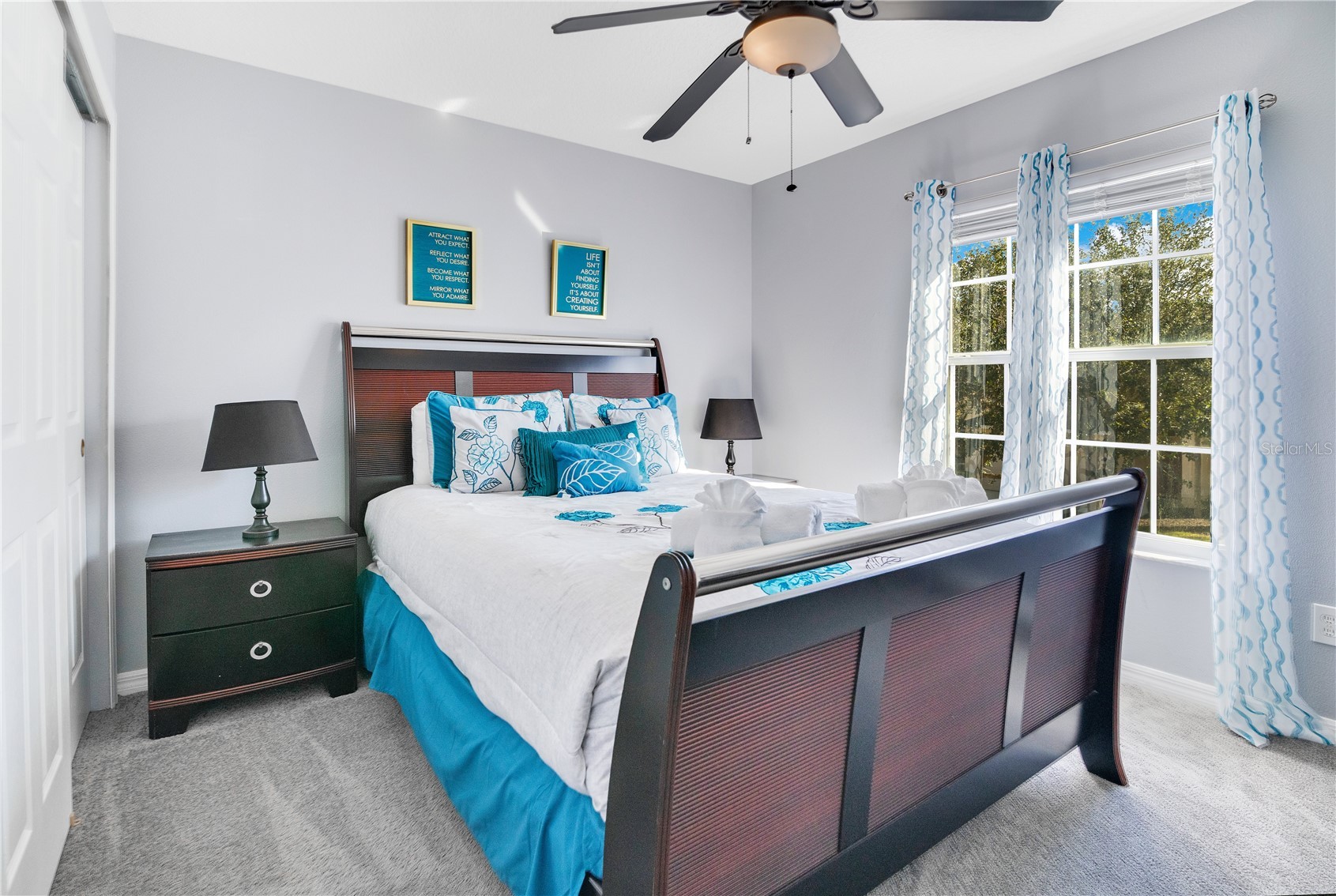 Slide show image of the Orlando Florida Home for Sale 22