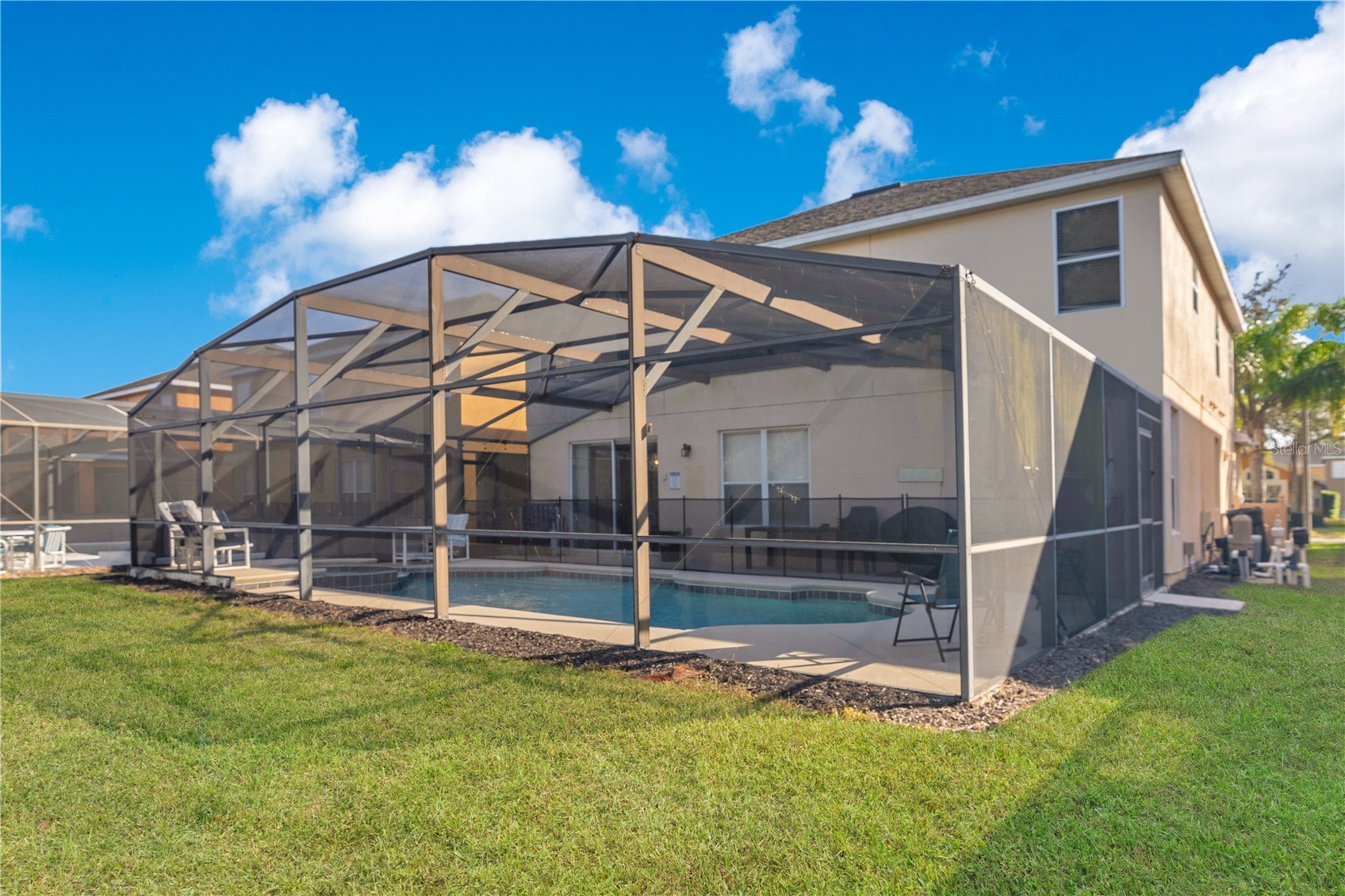 Slide show image of the Orlando Florida Home for Sale 42