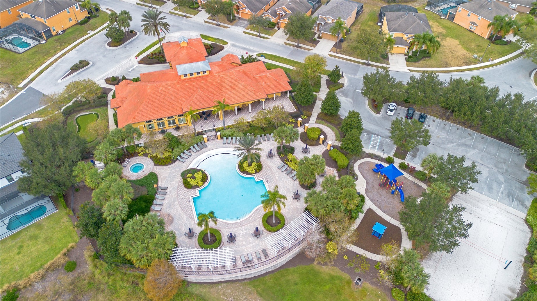 Slide show image of the Orlando Florida Home for Sale 47