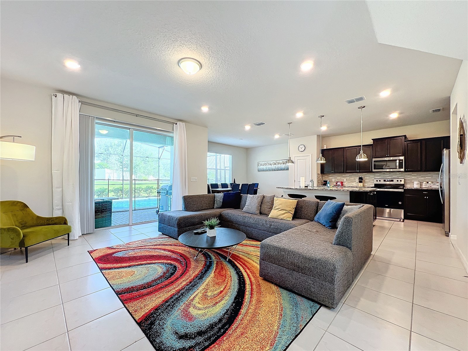 Slide show image of the Orlando Florida Home for Sale 12