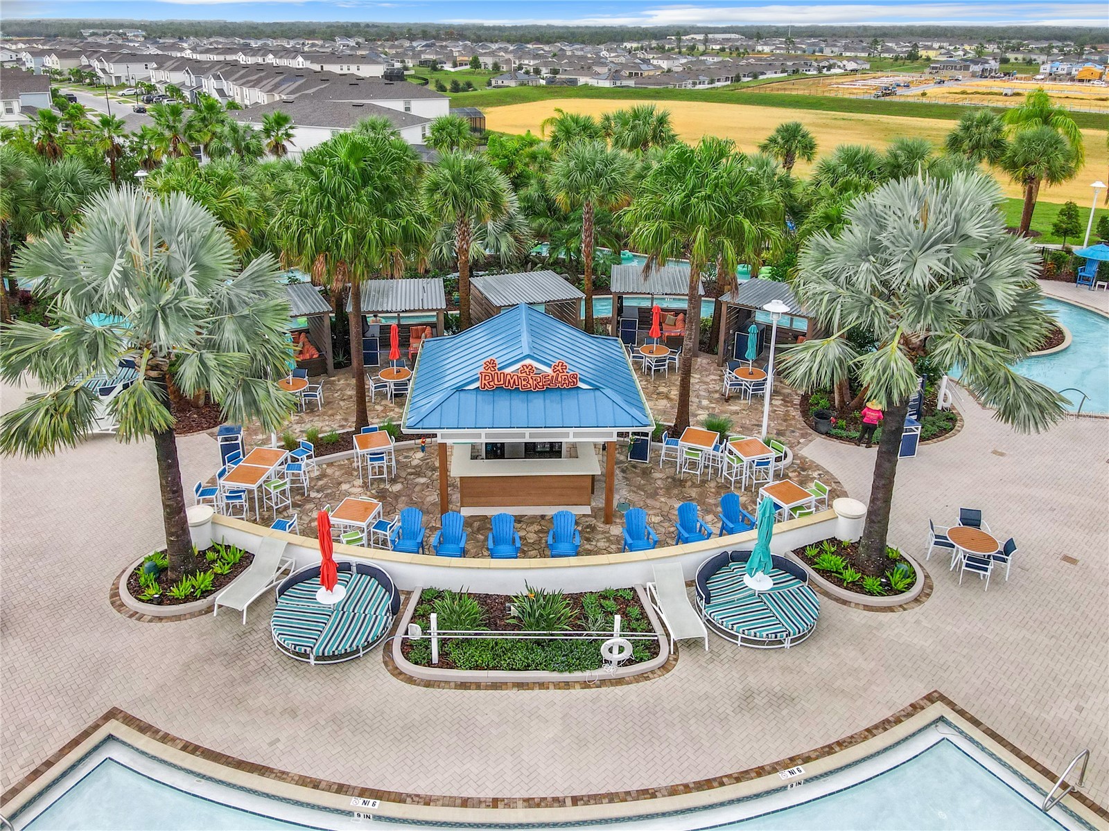 Slide show image of the Orlando Florida Home for Sale 47