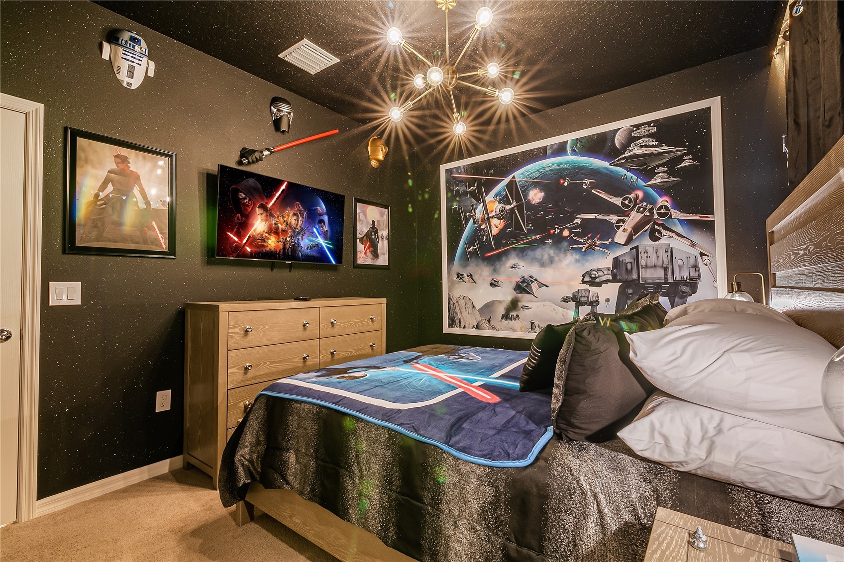 Slide show image of the Orlando Florida Home for Sale 16